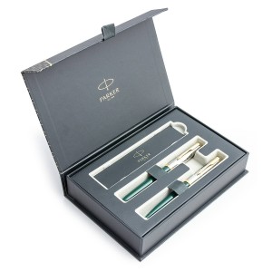 Parker 51 Deluxe Green GT Plunksnakočio + Tušinuko rinkinys 2169074 + 2169076 dovanų dėžutėje Parker 51 Deluxe Green GT Plunksnakočio + Tušinuko rinkinys 2169074 + 2169076 dovanų dėžutėje